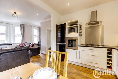 76 Willingdon Road, London, N22 6SD