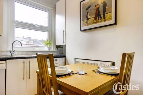 76 Willingdon Road, London, N22 6SD