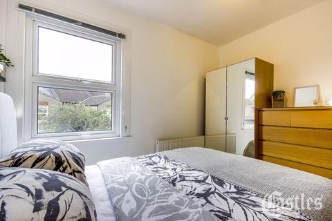 76 Willingdon Road, London, N22 6SD