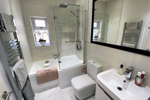 19 Allanson Road, Manchester, M22 4HN