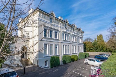 2 bedroom apartment to rent, The Park, Cheltenham GL50