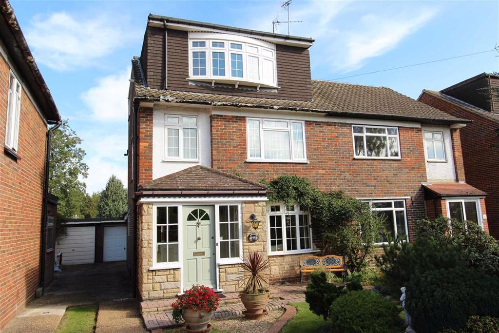 Hawkwood Crescent, North Chingford... 4 bed semidetached house £585,000