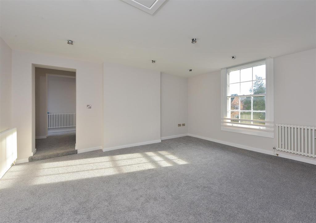 Apartment 5 009.jpg