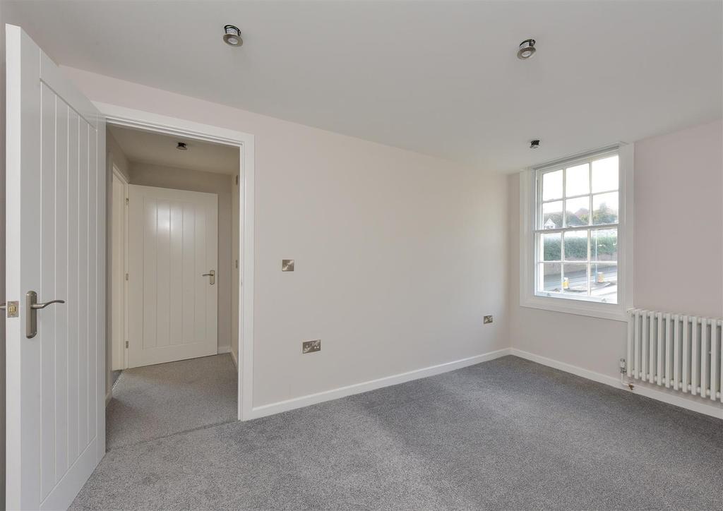 Apartment 5 011.jpg