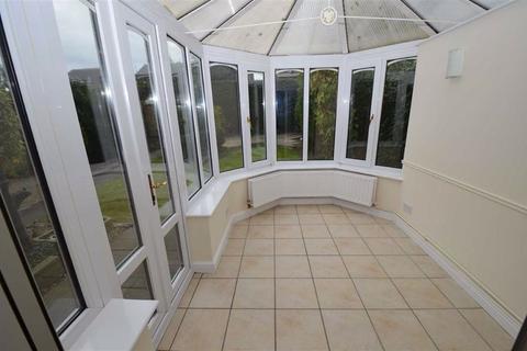 2 Blenheim Close, Hinckley, LE10 1TT