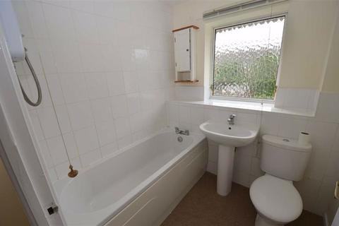 2 Blenheim Close, Hinckley, LE10 1TT