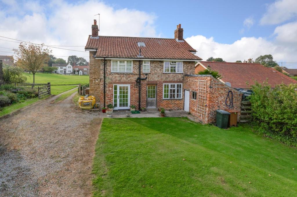 The Green, Sheriff Hutton, York 3 bed character property £599,995