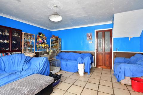 54 Cranleigh Drive, Whitfield, Dover, CT16 3NL