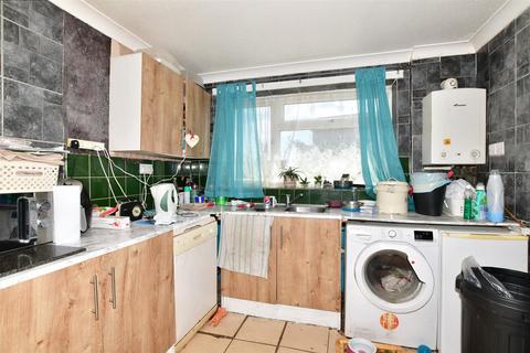 54 Cranleigh Drive, Whitfield, Dover, CT16 3NL