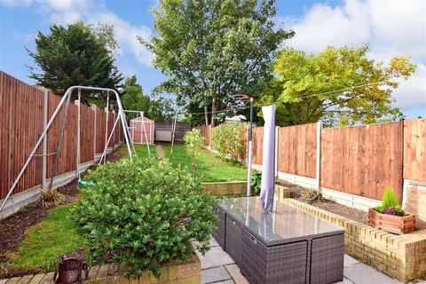 17 Castleton Avenue, Bexleyheath, DA7 6QT