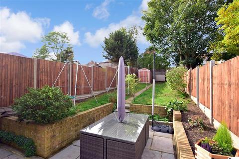 17 Castleton Avenue, Bexleyheath, DA7 6QT