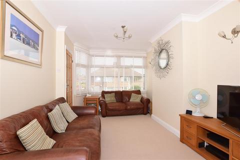 17 Castleton Avenue, Bexleyheath, DA7 6QT