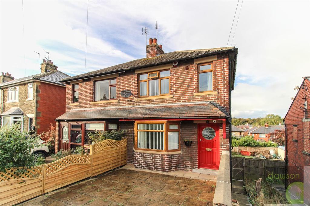 Well Green Lane, Hove Edge, Brighouse 4 bed semidetached house £265,000