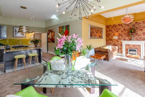 Flat 1, 14 Low Ousegate, York, YO1 9QU