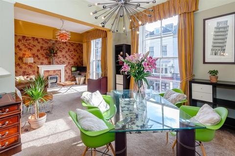 Flat 1, 14 Low Ousegate, York, YO1 9QU