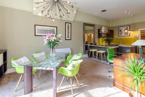 Flat 1, 14 Low Ousegate, York, YO1 9QU