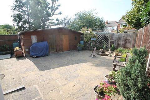 13 Albert Road, Ashford, TW15 2LU