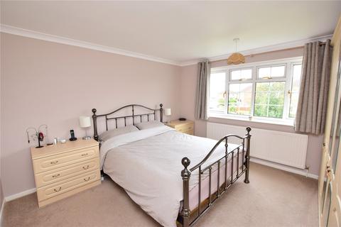 29 Gleneagles, Waltham, Grimsby, DN37 0XD