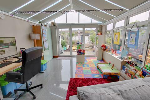 15 Brunel Road, Stevenage, SG2 0AB