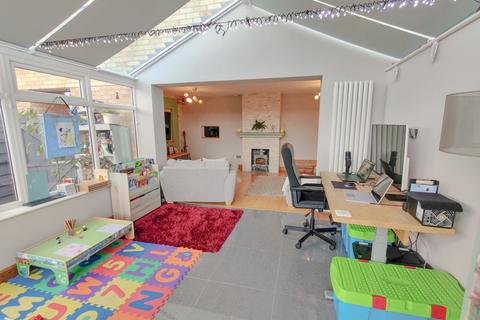 15 Brunel Road, Stevenage, SG2 0AB