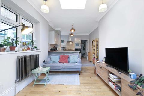 20 Leasowes Road, London, E10 7BE