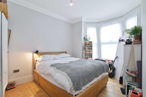 20 Leasowes Road, London, E10 7BE