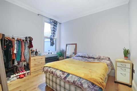 20 Leasowes Road, London, E10 7BE