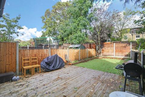 20 Leasowes Road, London, E10 7BE