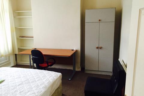 5 bedroom house to rent, The Retreat, Sunderland SR2