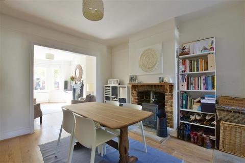24 Ashburnham Road, Tonbridge, TN10 3DU