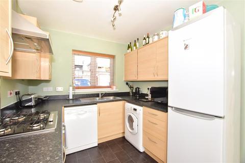 23 Broadview Close, Kingsnorth, Ashford, TN25 7AQ