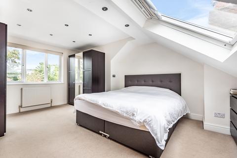 53 Weigall Road, London, SE12 8HG