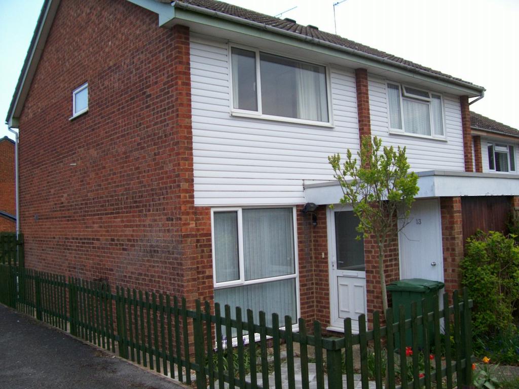 Westfield Court, Jersey Farm, St Albans, AL4 9JN 2 bed terraced house £1,195 pcm (£276 pw)