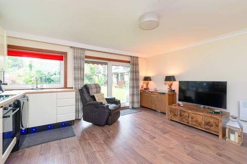 121/18 Comiston Drive, Edinburgh, EH10 5QU