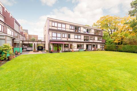 121/18 Comiston Drive, Edinburgh, EH10 5QU