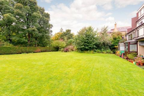 121/18 Comiston Drive, Edinburgh, EH10 5QU