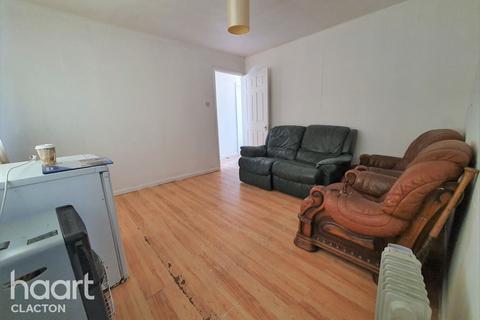76 Brooklands, Jaywick, Clacton-on-sea, CO15 2JG