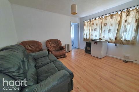 76 Brooklands, Jaywick, Clacton-on-sea, CO15 2JG