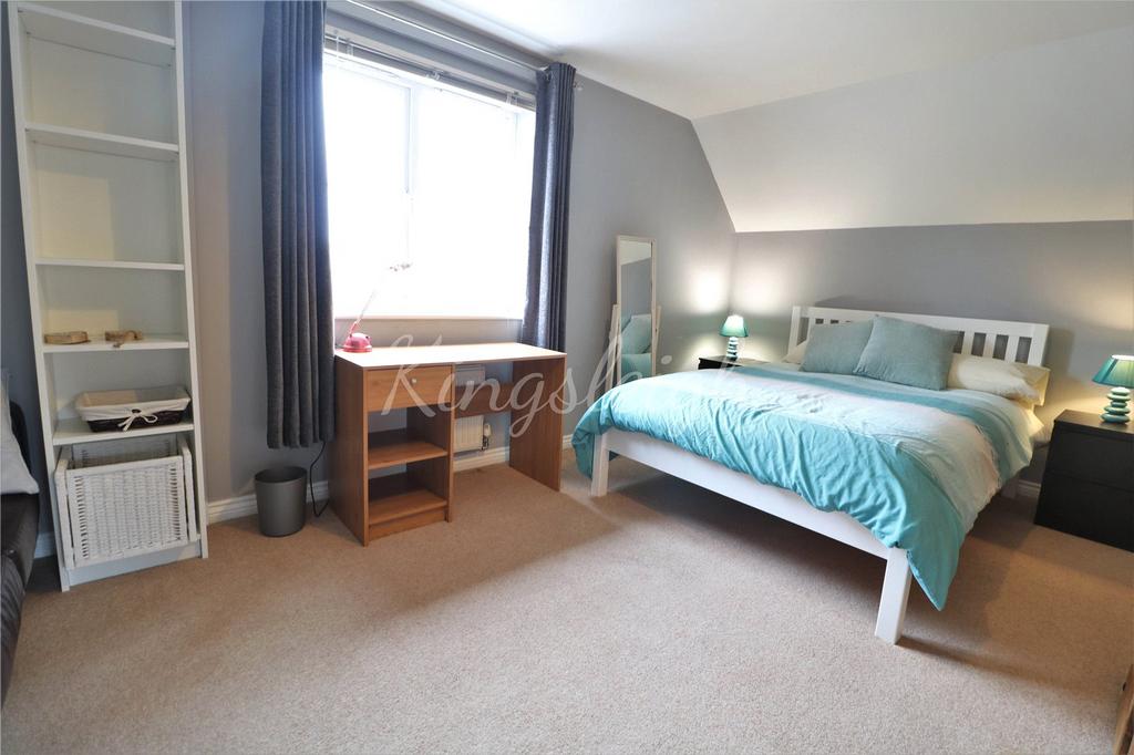 Top Floor Room £575