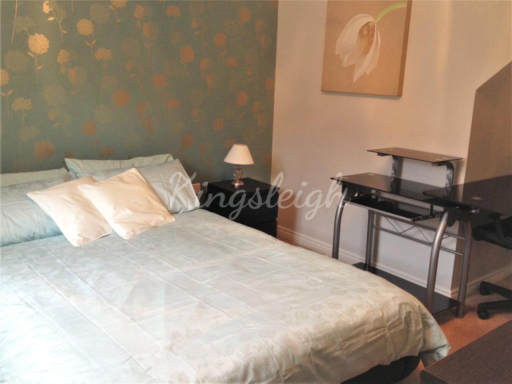 En -Suite Room - Let