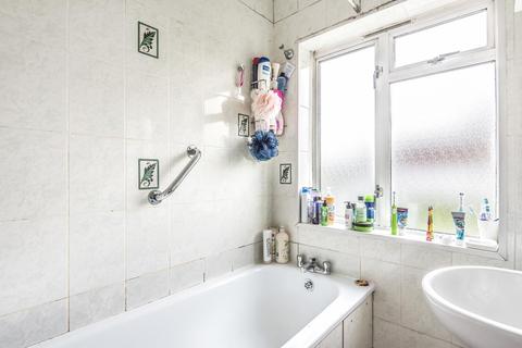 25 Buckingham Avenue, Thornton Heath, CR7 8AS