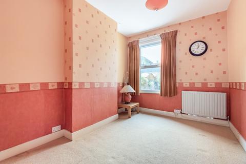 9 Blunts Road, London, SE9 1HX