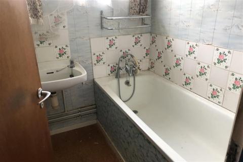 8 Ifield Way, Gravesend, DA12 5UJ