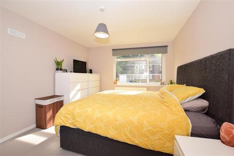 14 Ashurst Close, Kenley, CR8 5DH