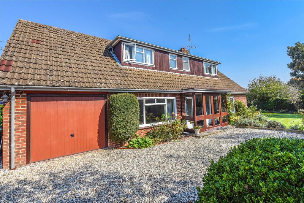 Bunces Lane, Burghfield Common, Reading, Berkshire, RG7 4 bed detached