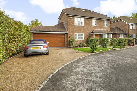 4 Byron Close, Bookham, Leatherhead, KT23 3AD
