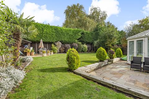 4 Byron Close, Bookham, Leatherhead, KT23 3AD