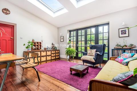 56 Verdant Lane, London, SE6 1LF