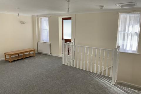 3 bedroom mews to rent, Chapel Cottage, Kemp Town