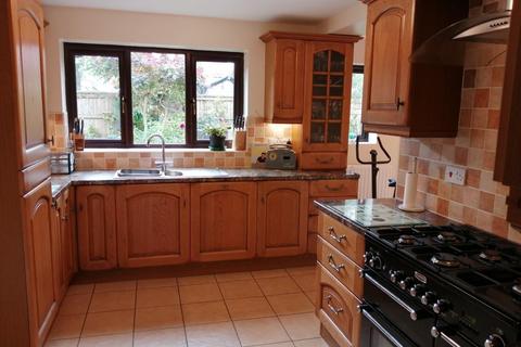 5 Dernside Close, Wellington, Hereford, HR4 8BP